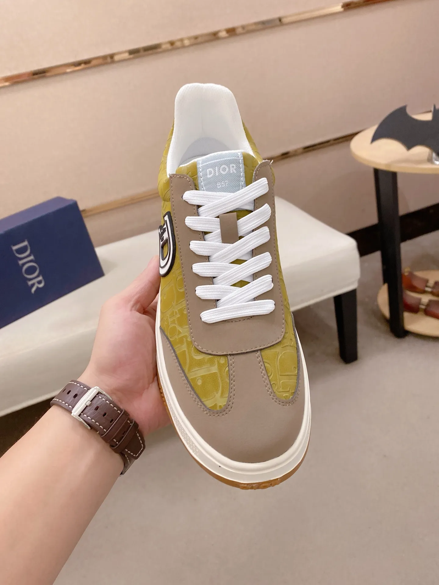 Men's shoes 💰: 400💰 [Dior·Dior] New casual sports style men's shoes, new spring and summer design, perfect workmanship, lace-up lazy style to create wardrobe quality, upper: imported cowhide, sheepskin lining is soft and comfortable, ultra-light TPU wear-resistant outsole, simple, versatile fashion men's shoes, excellent color code number 38--44. (Can be customized for 45 non-refundable)